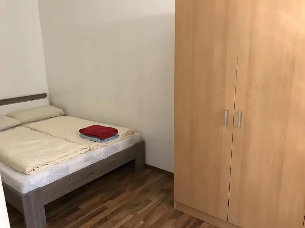 Ferienwohnung Kn Kahtan Boarding House München Apartment