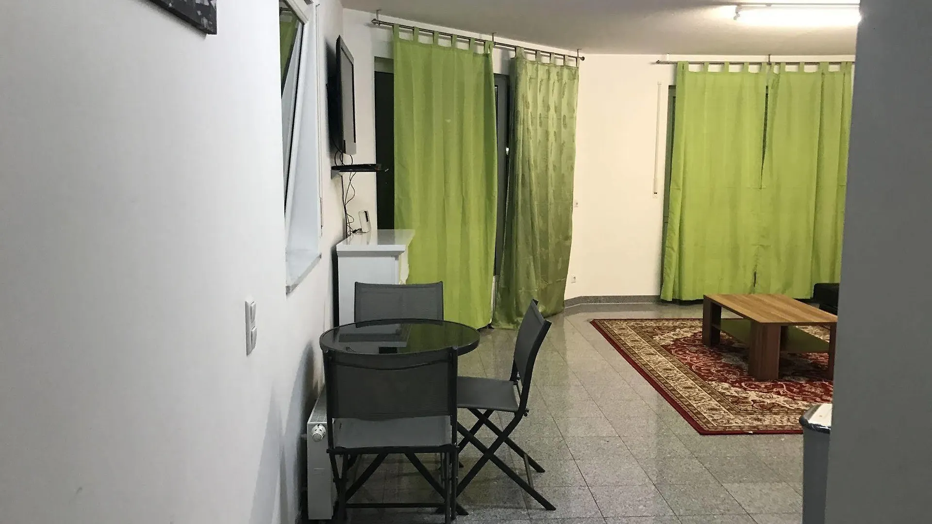 Ferienwohnung Kn Kahtan Boarding House München 0*,