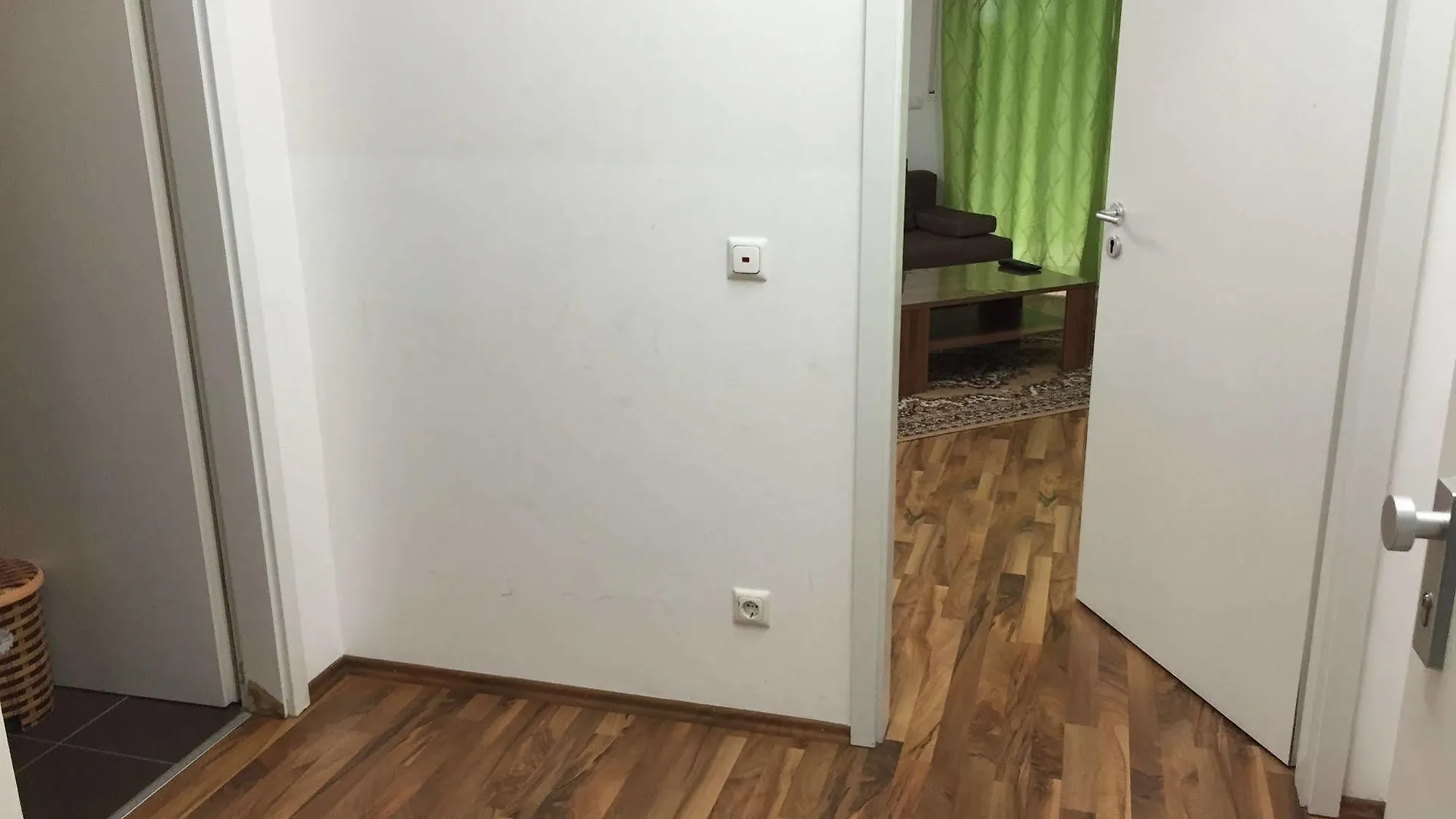 Ferienwohnung Kn Kahtan Boarding House München