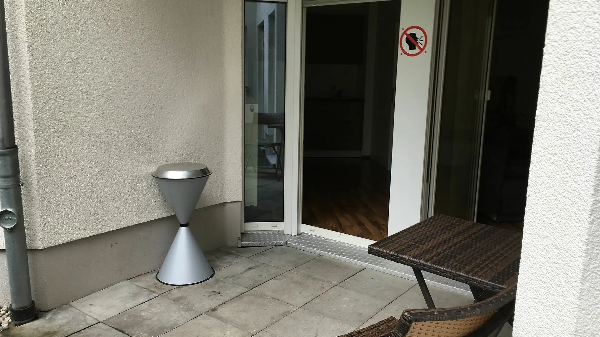 Ferienwohnung Kn Kahtan Boarding House München 0*,