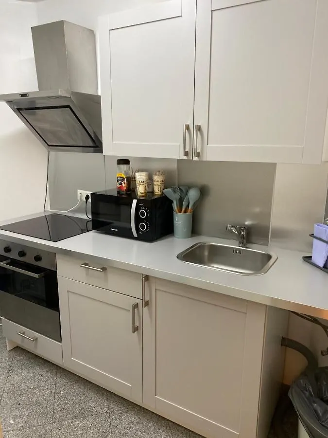 Ferienwohnung Kn Kahtan Boarding House München