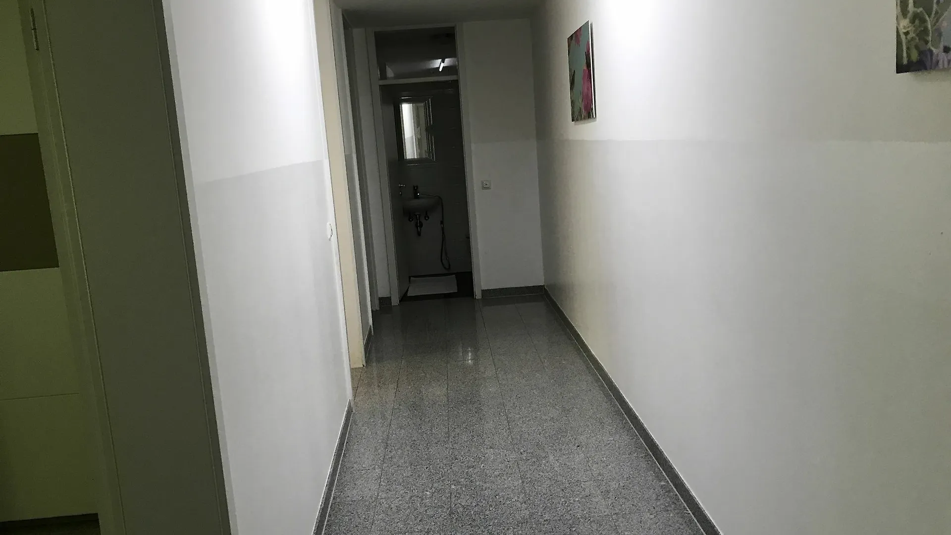 Kn Kahtan Boarding House Apartment Munich Germany