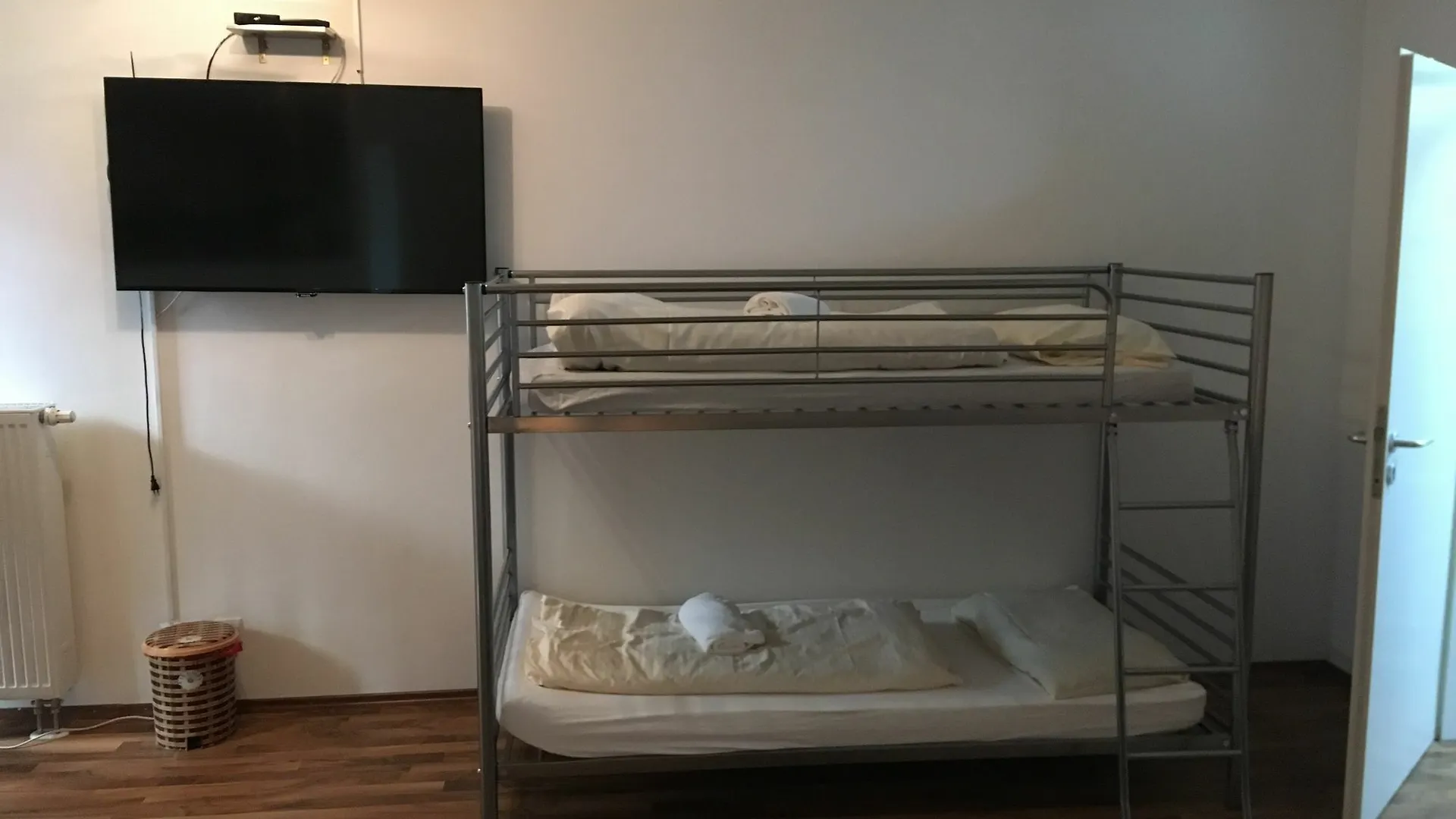 Kn Kahtan Boarding House Apartment Munich 0*,  Germany