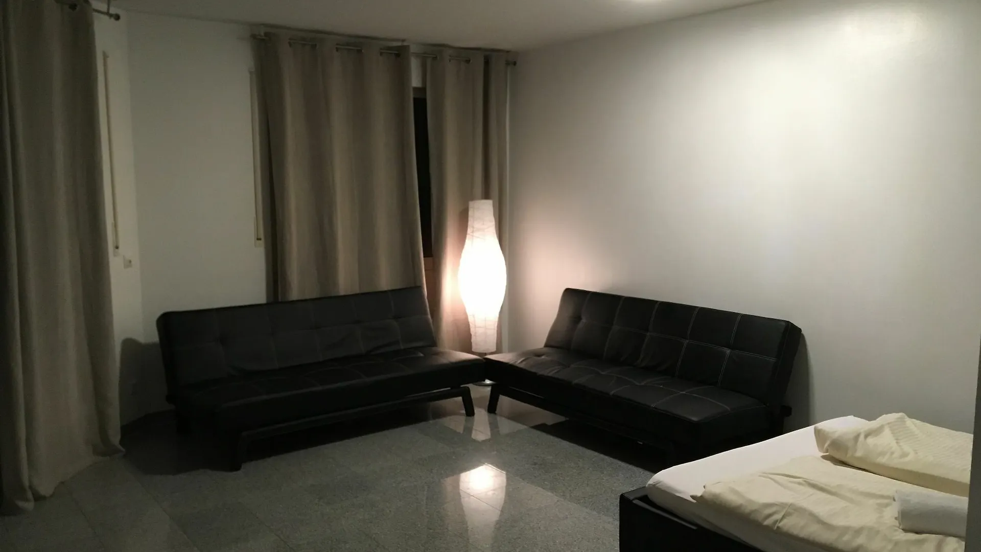 Kn Kahtan Boarding House Apartment Munich